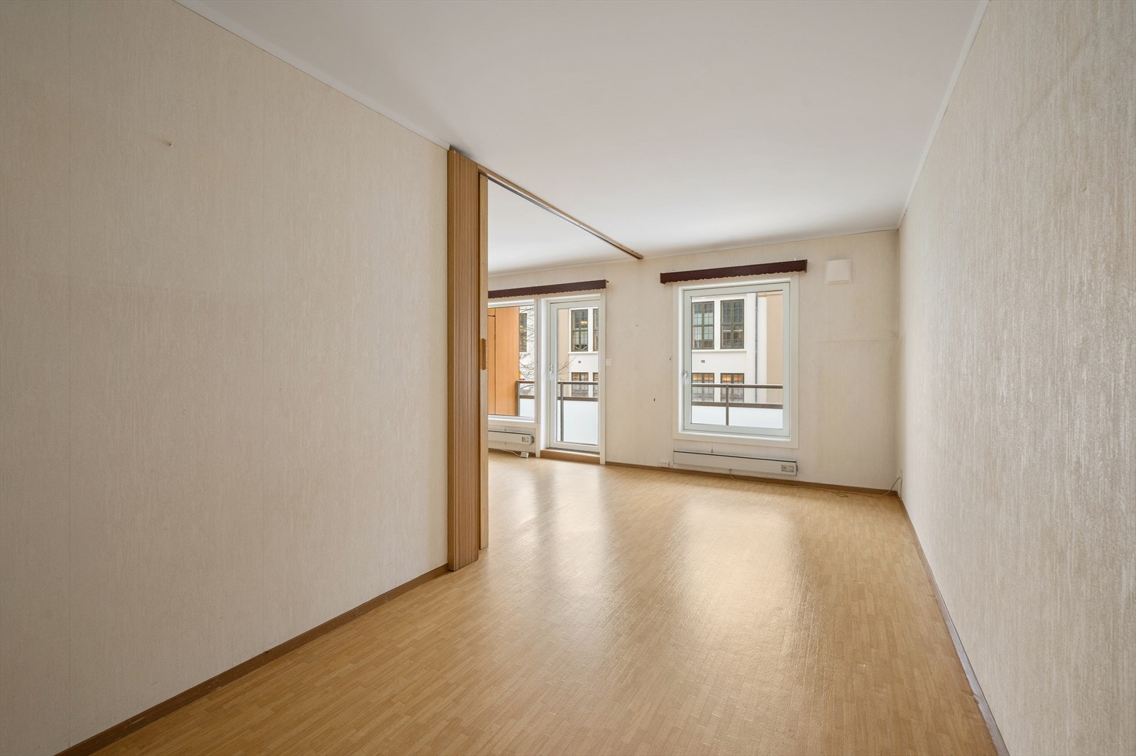 Her er det god plass til seng og garderobe. Galleribilde