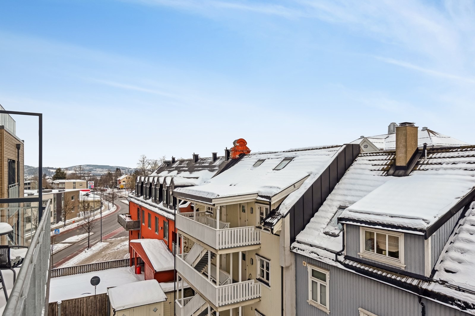 Boligen har nærhet til flere flotte rekreasjonsområder. Her kan du blant annet ta en rolig tur langs Sagelva, eller utforske Østmarka og Skjettenåsen som byr på turmuligheter hele året. Galleribilde