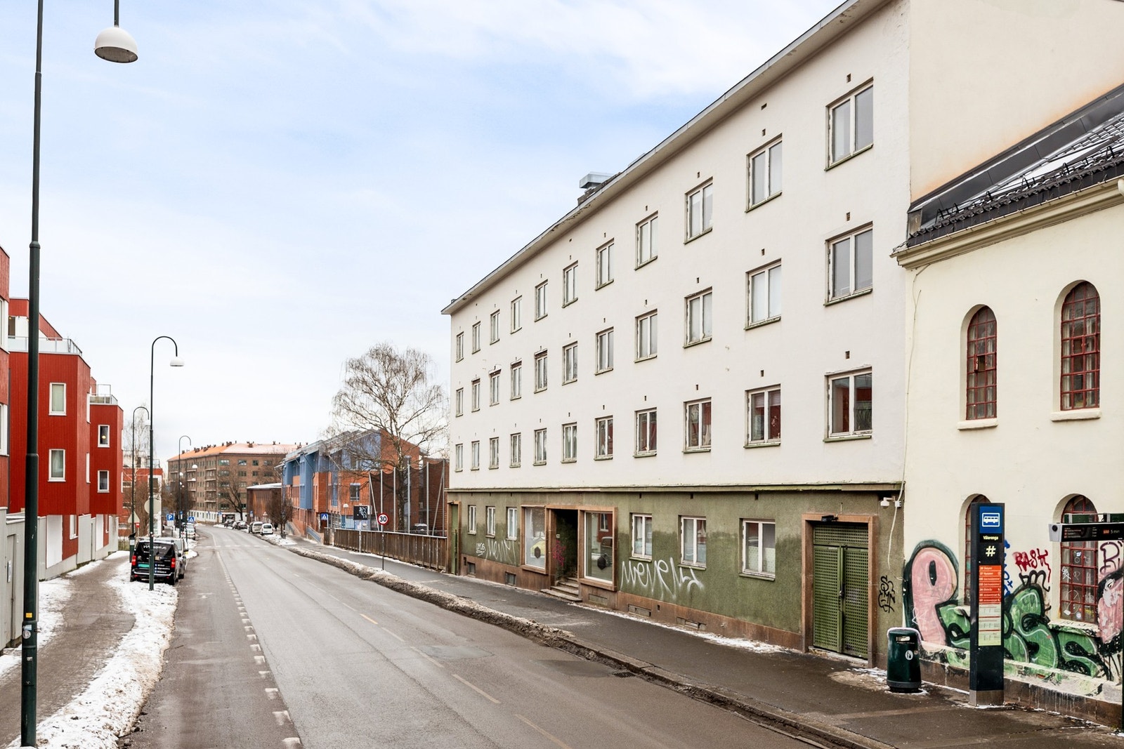 Borettslaget består av 73 leiligheter og fremstår som trygt, veletablert og godt drevet. Galleribilde