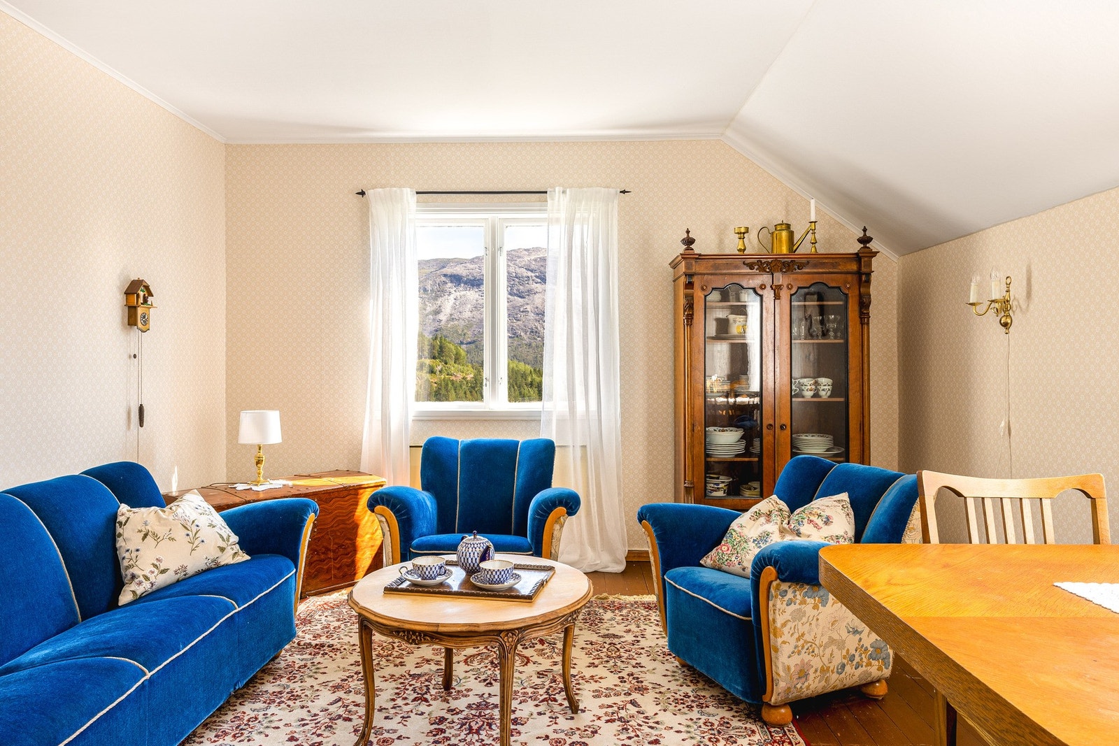 Stue i 2. etasje. Galleribilde