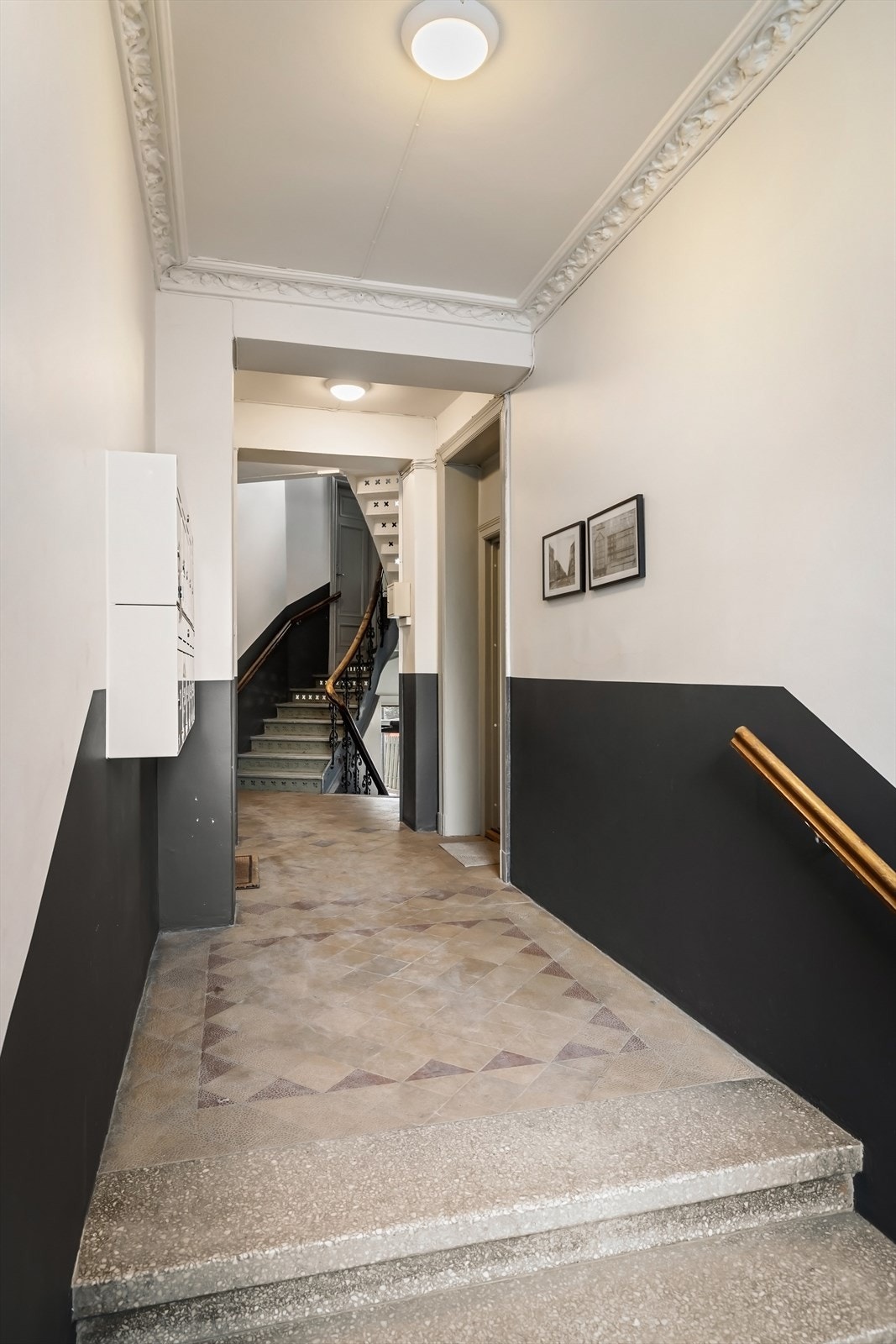 Leiligheten disponerer kjellerbod på 8 kvm med enkel tilgang fra leiligheten Galleribilde