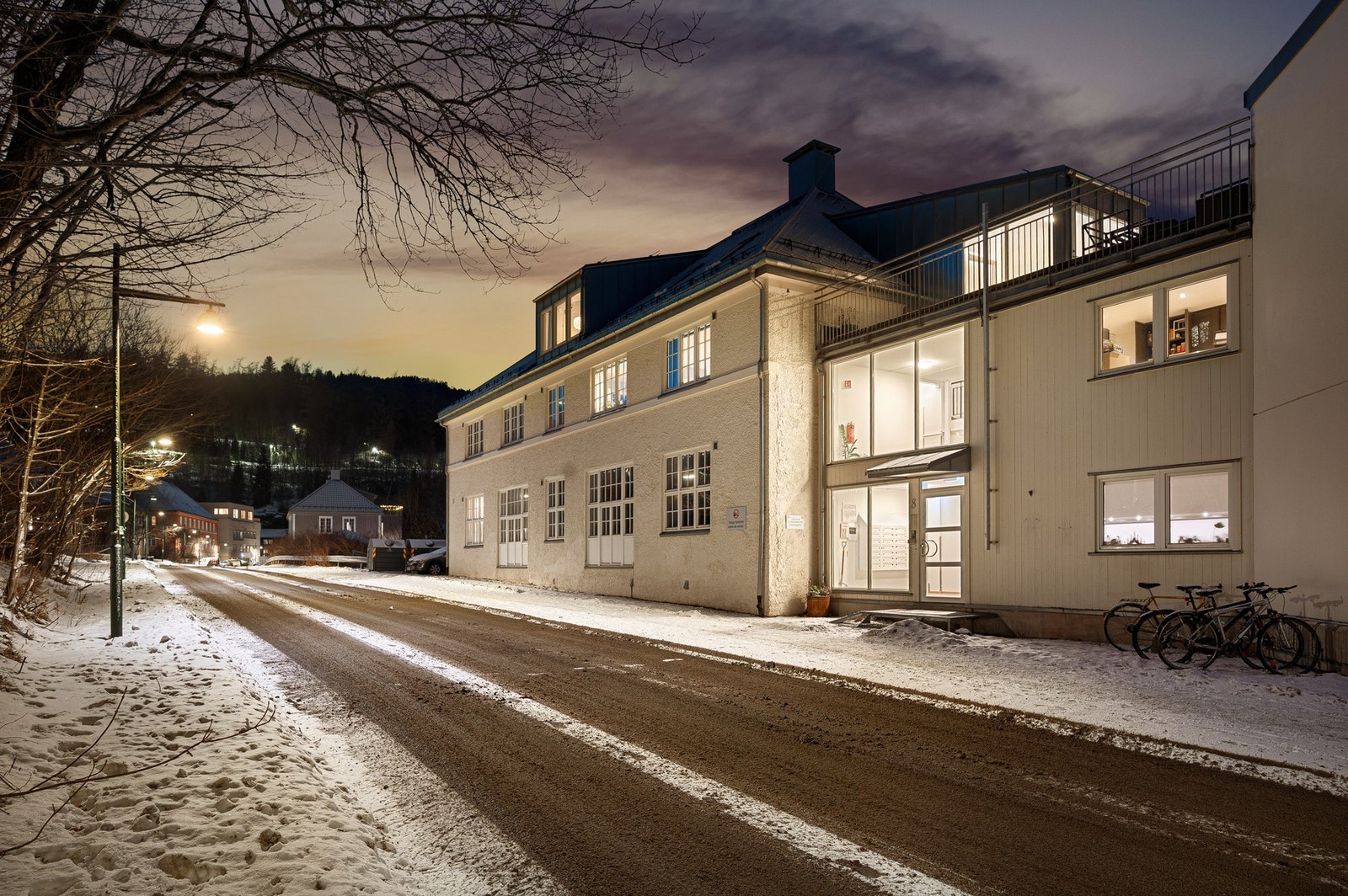 Utvendig inngangsparti. Galleribilde