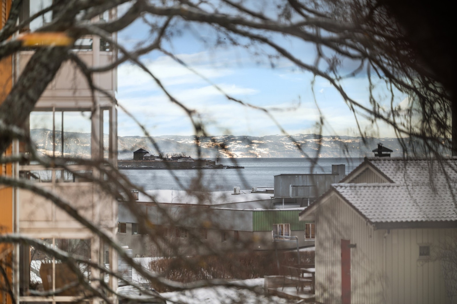 Man kan også se Munkholmen og Trondheimsfjorden. Galleribilde
