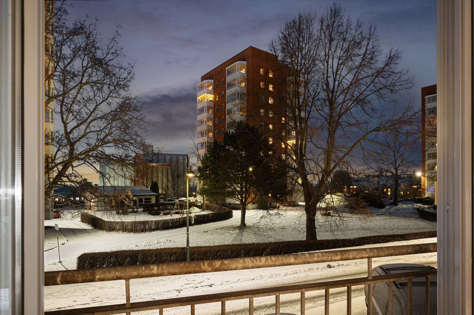 Leiligheten er vendt mot en rolig bakgård. Galleribilde