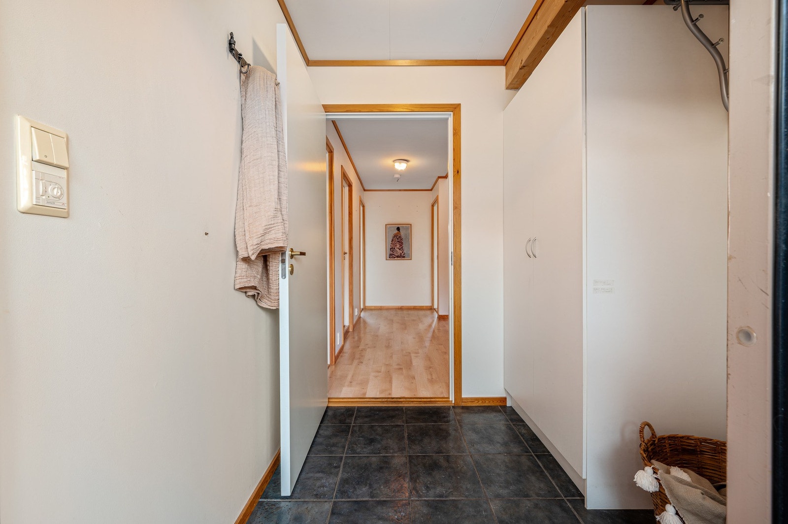 Vindfang med skapplass Galleribilde