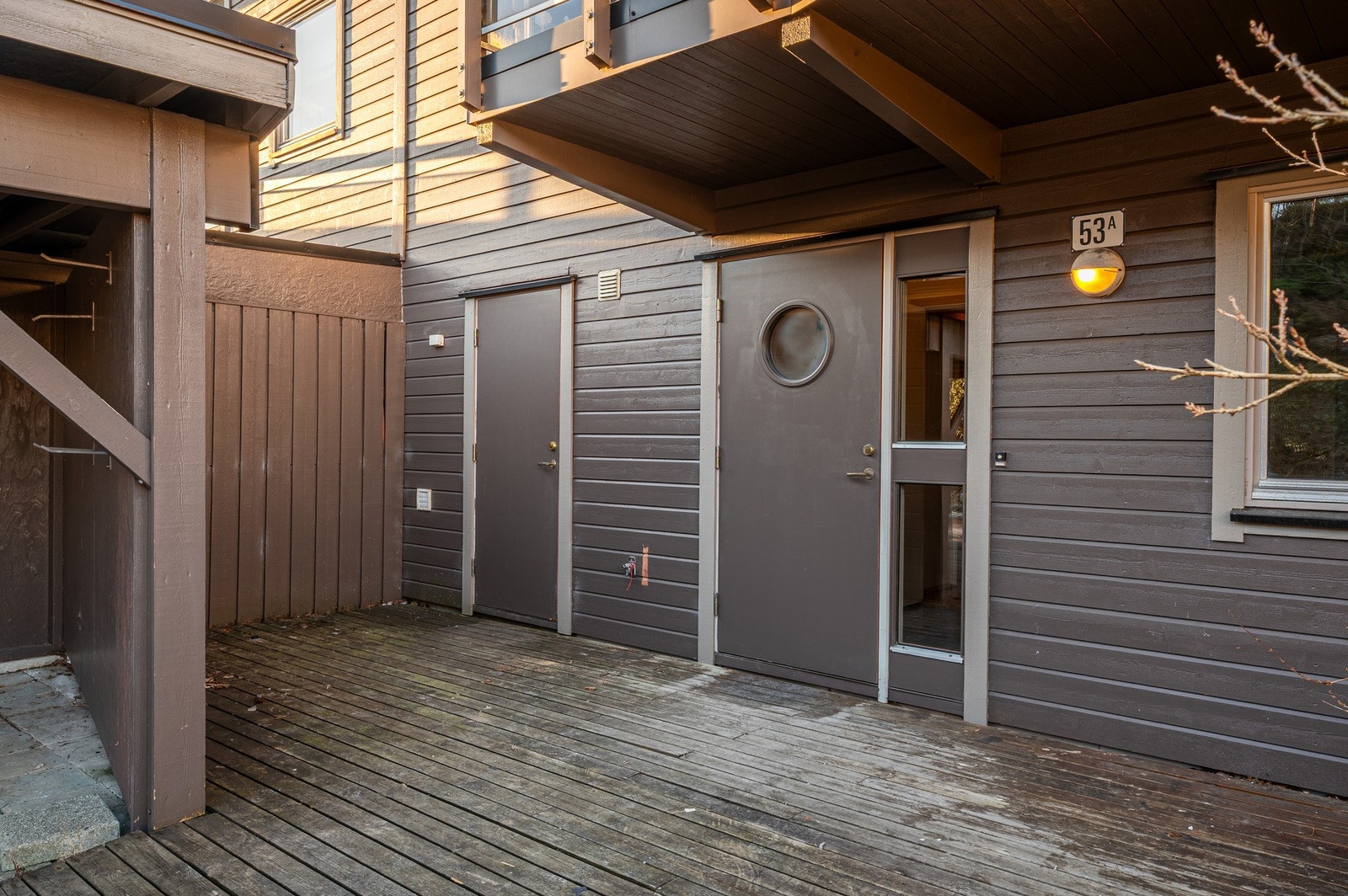 Døren til venstre går inn til boden Galleribilde