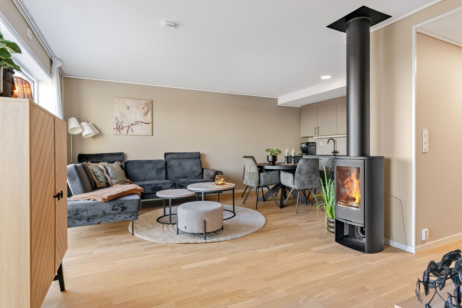 Lekker 2-roms i 2. etg. med balkong og fint utsyn Galleribilde