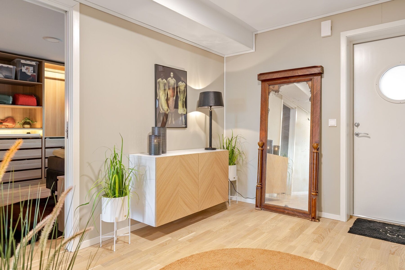 Entré/gang Galleribilde