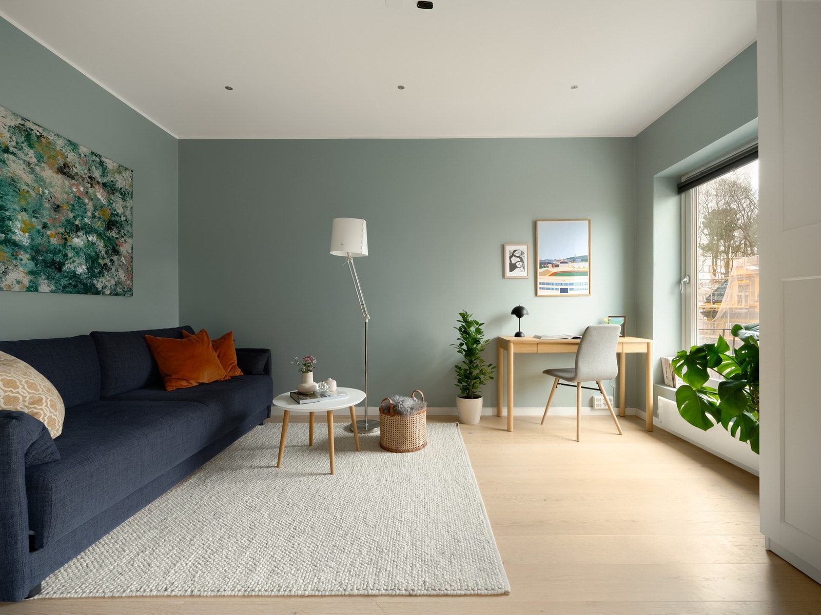 For å være hjemmekontor er dette skikkelig romslig. Galleribilde