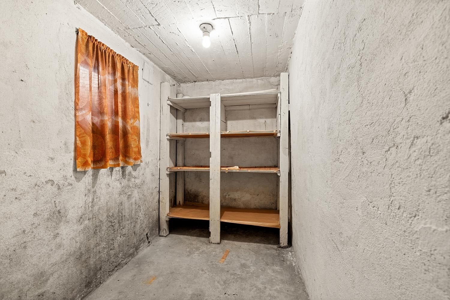 Kjellerbod Galleribilde