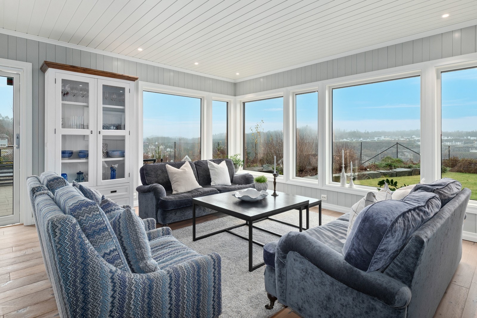 En ypperlig plass for gode samtaler i hyggelig lag, eller for å nyte en kopp kaffe i ro og mak. Galleribilde