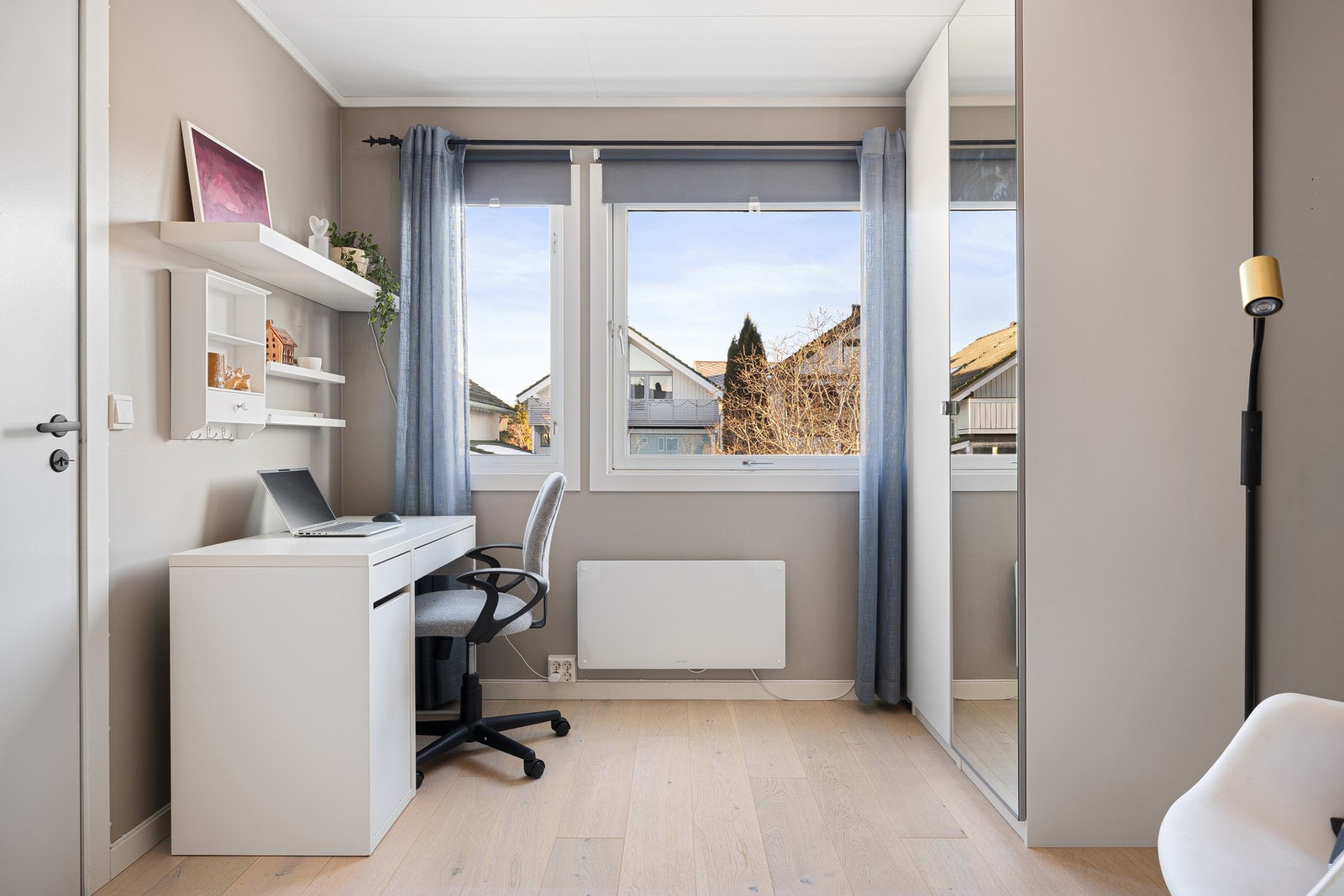 Soverom 1 er på ca. 12 kvm. Galleribilde