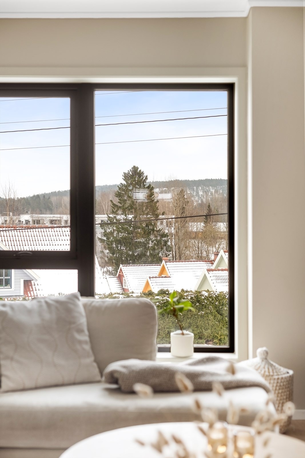 Utsikten gir et godt inntrykk av det rolige og etablerte nabolaget. Galleribilde