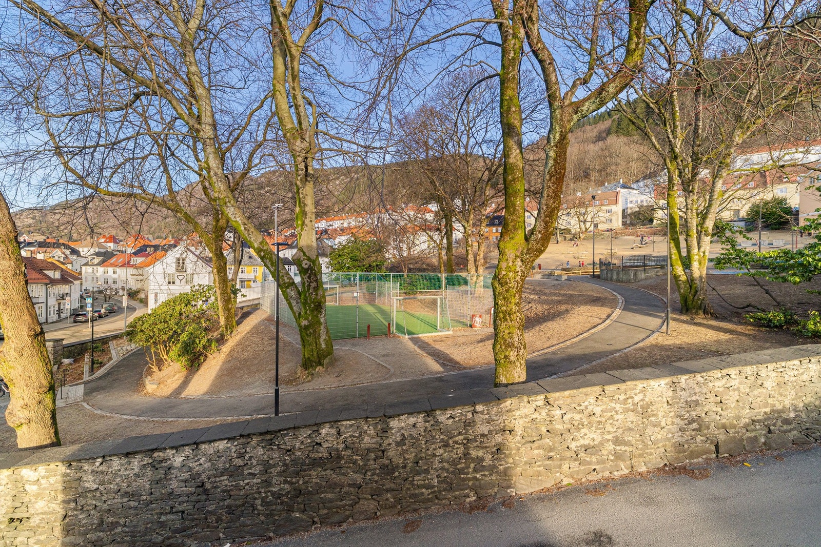 Sjarmerende bymiljø rett utenfor døren Galleribilde