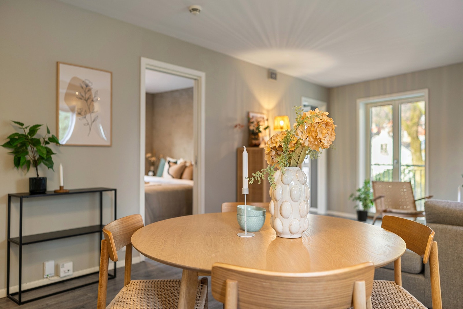 Spiseplass med hyggelig og sosial ramme Galleribilde