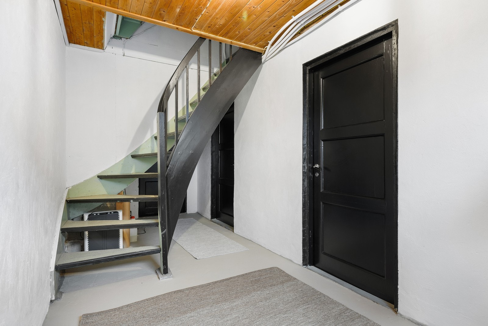 Trappen ned til underetasjen. Galleribilde
