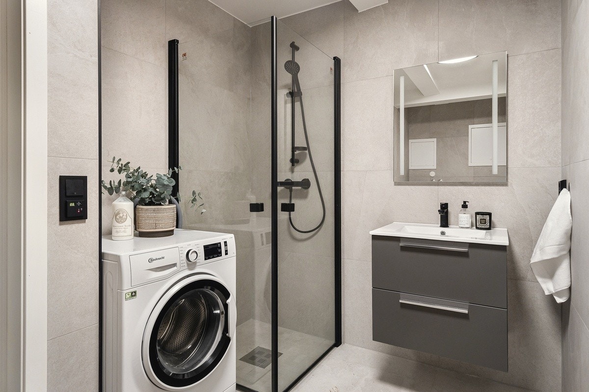 Bad i 1 etasje. Renovert i 2022. Galleribilde