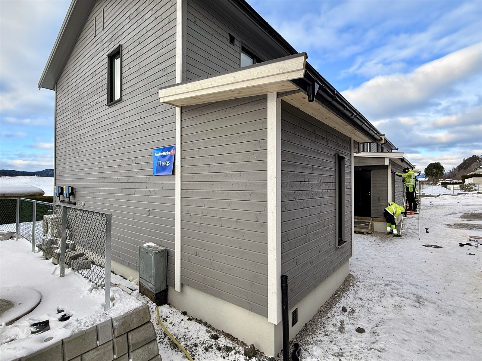 Boligen har fått nytt inngangsparti. Galleribilde