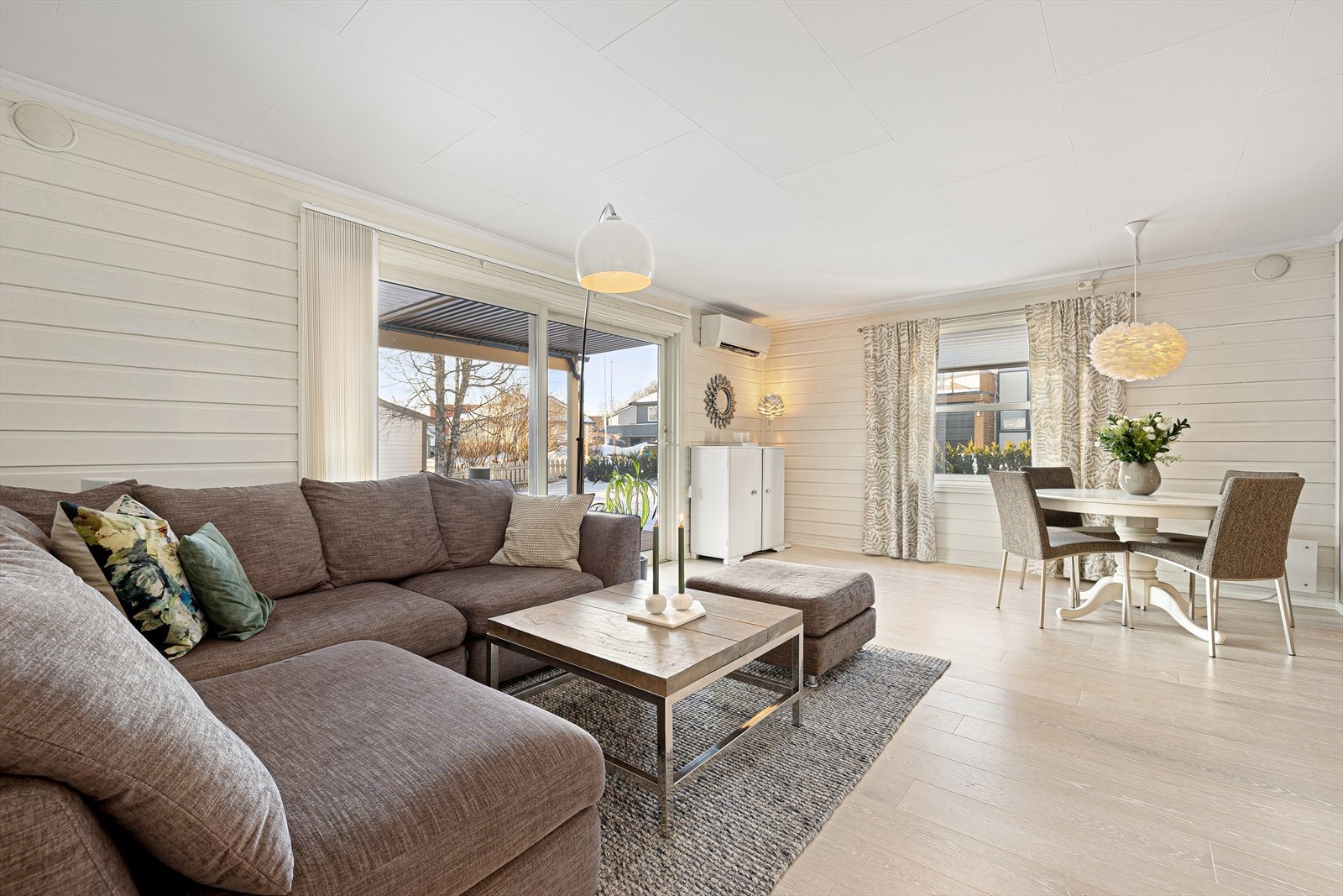 Stuen er oppmålt til 24 m². Galleribilde