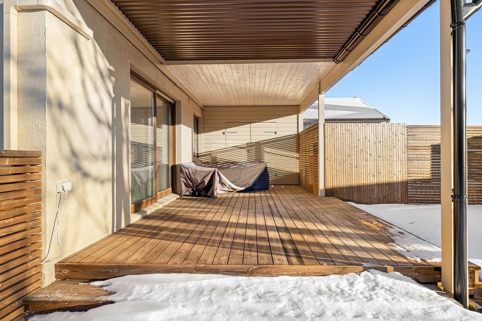 Her finner du også en praktisk bod på 4 m² som gir ekstra lagringsplass. Galleribilde