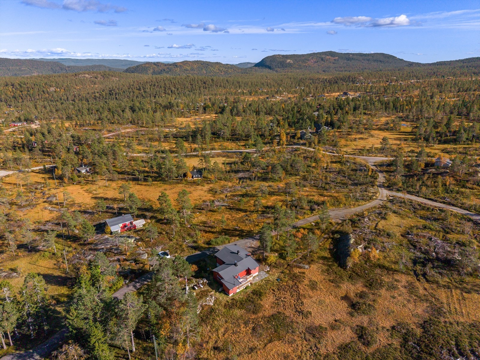 Med umiddelbar nærhet til det populære løypenettet ligger alt til rette for fine skiturer mot Strutåsen, Solobua, Vassholet og Bletoppen. Galleribilde