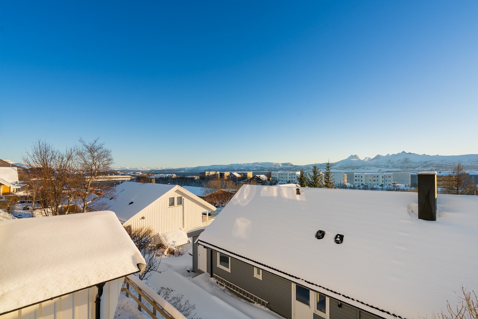 Utsikt fra verandaen Galleribilde