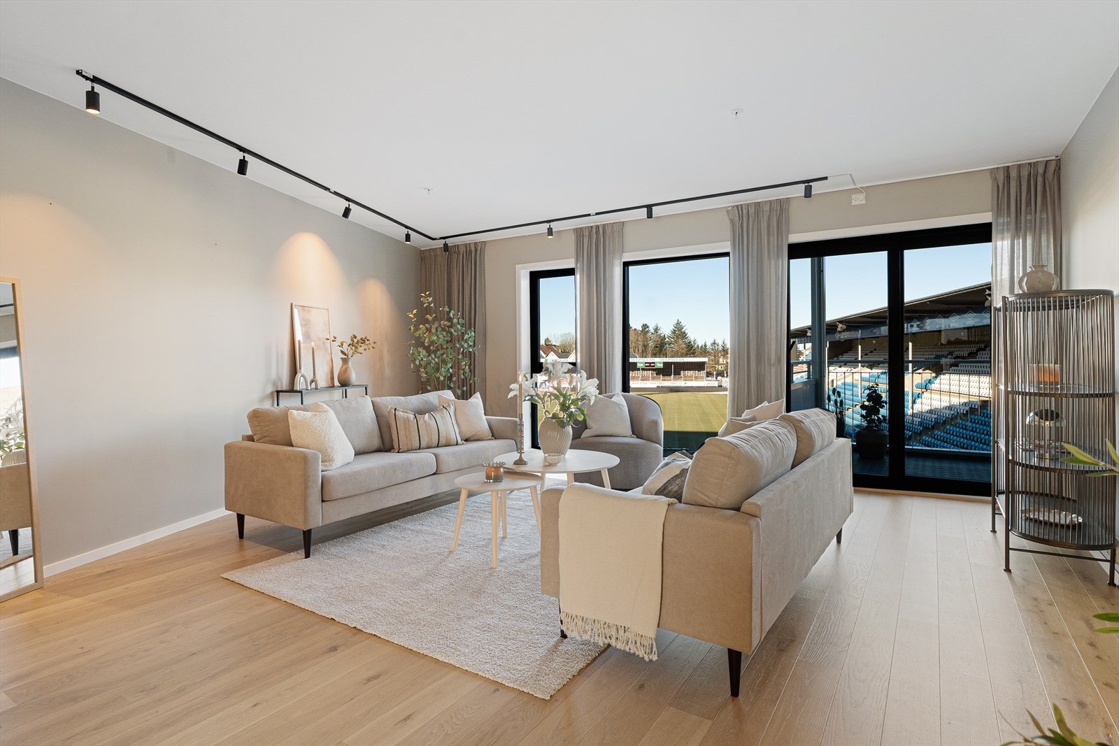 Lekker og moderne leiligheten med gode farge- og materialvalg Galleribilde