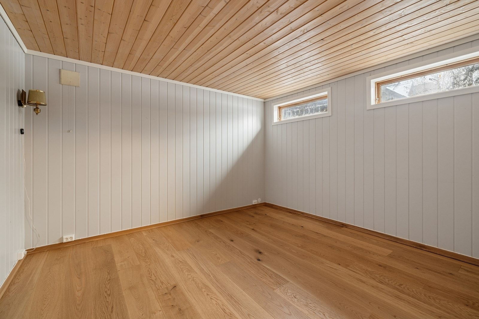 Innredet rom - Rommet står i originale plantegninger oppført som "Hobbyrom". Se pkt. Ferdigattest/brukstillatelse Galleribilde