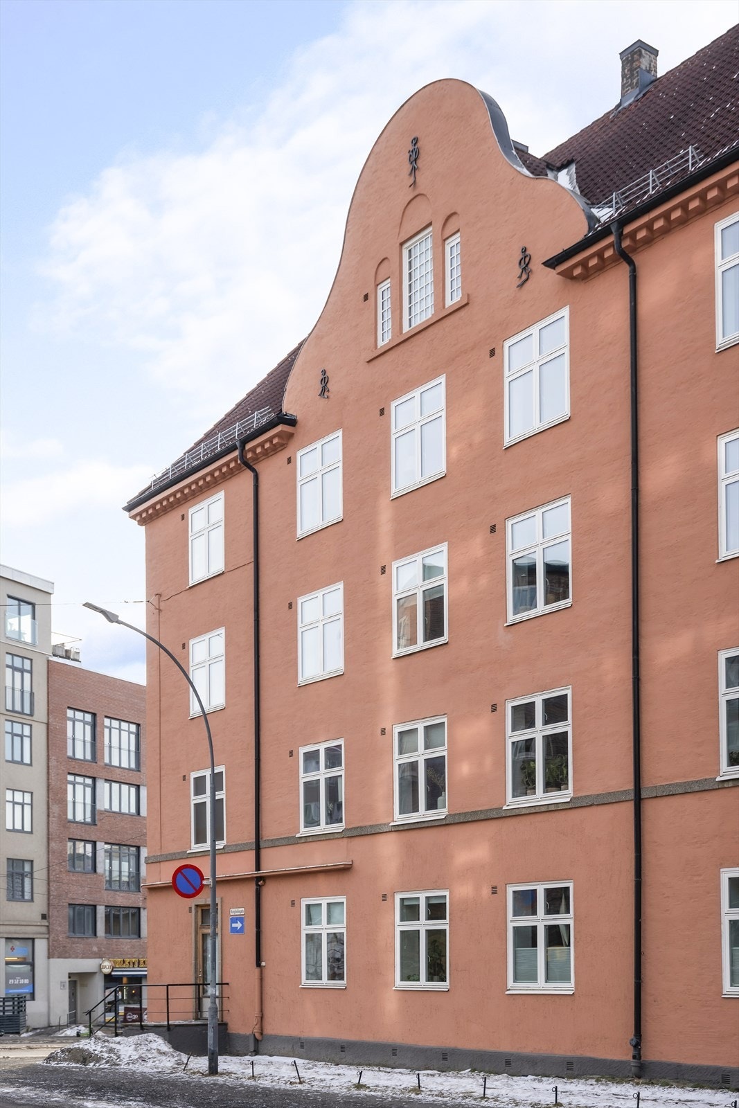 Fasade fra gaten. Galleribilde