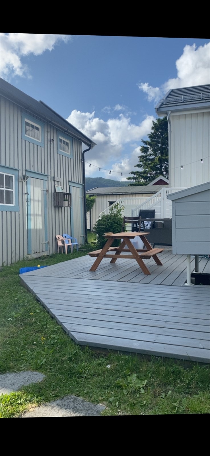 Sommerbilde tatt av selger. Galleribilde