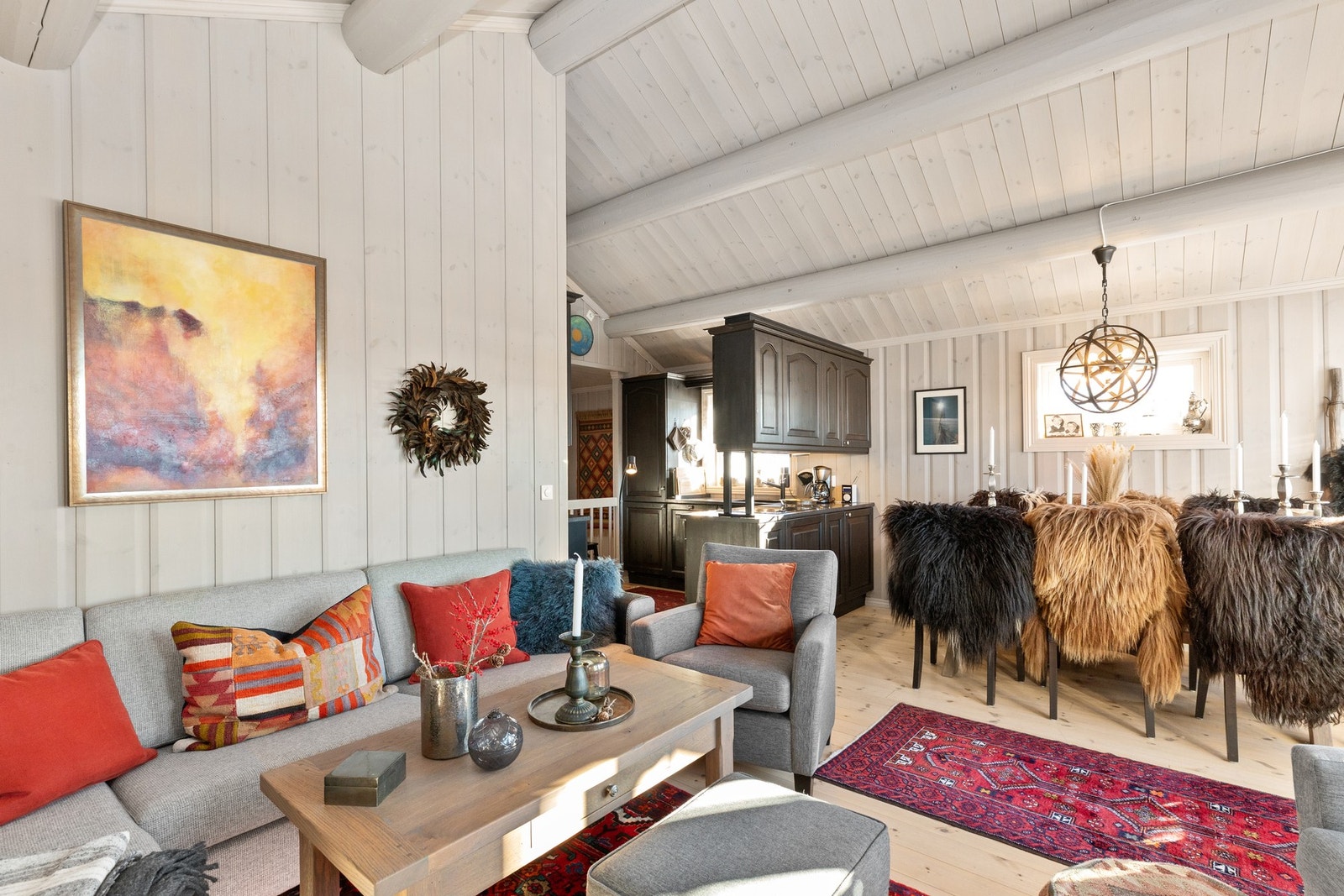 Rommet har god takhøyde Galleribilde