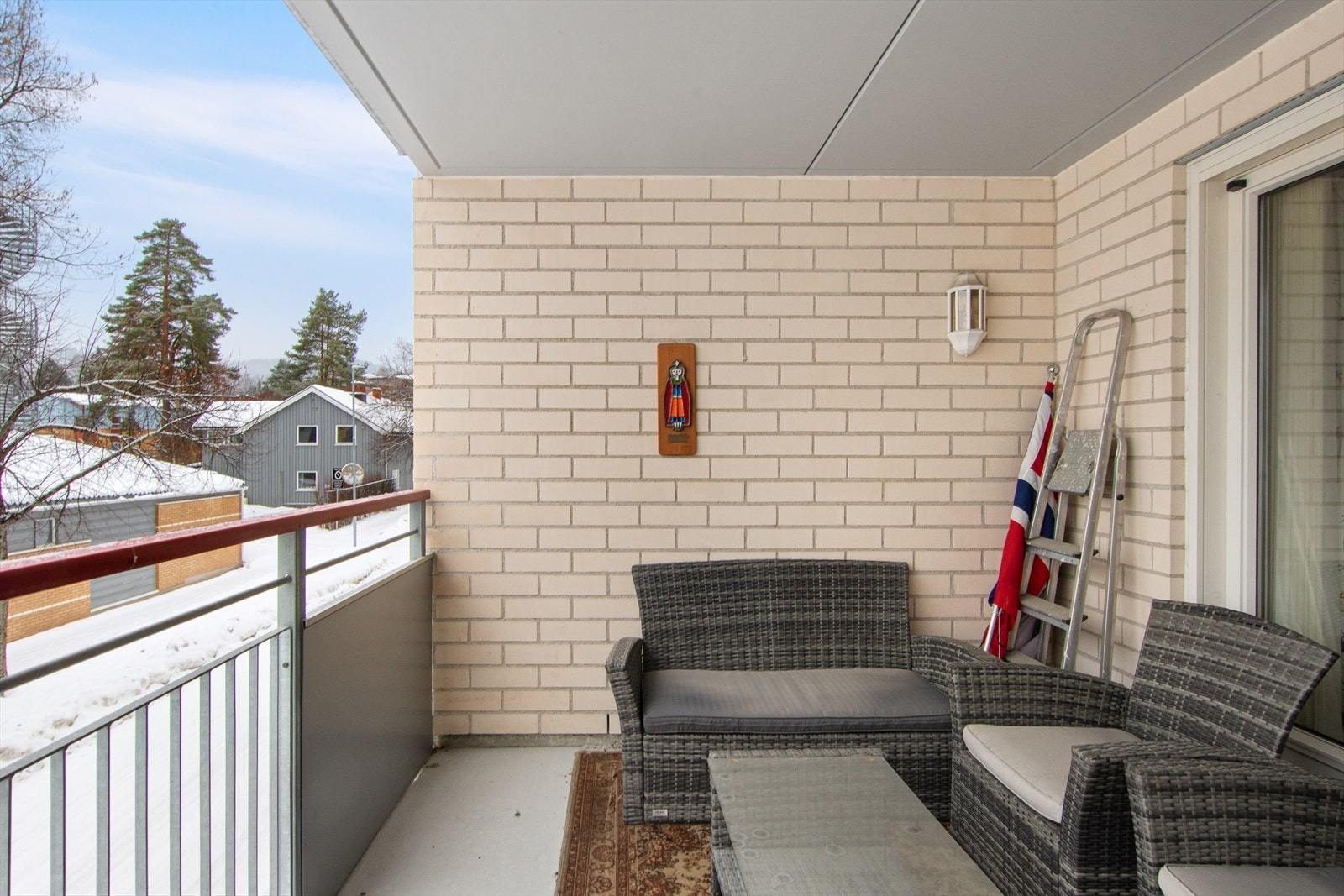 Her er det koselig å tilbringe tid så fort det blir litt varmere i været! Det er også gassuttak for grill her. Galleribilde