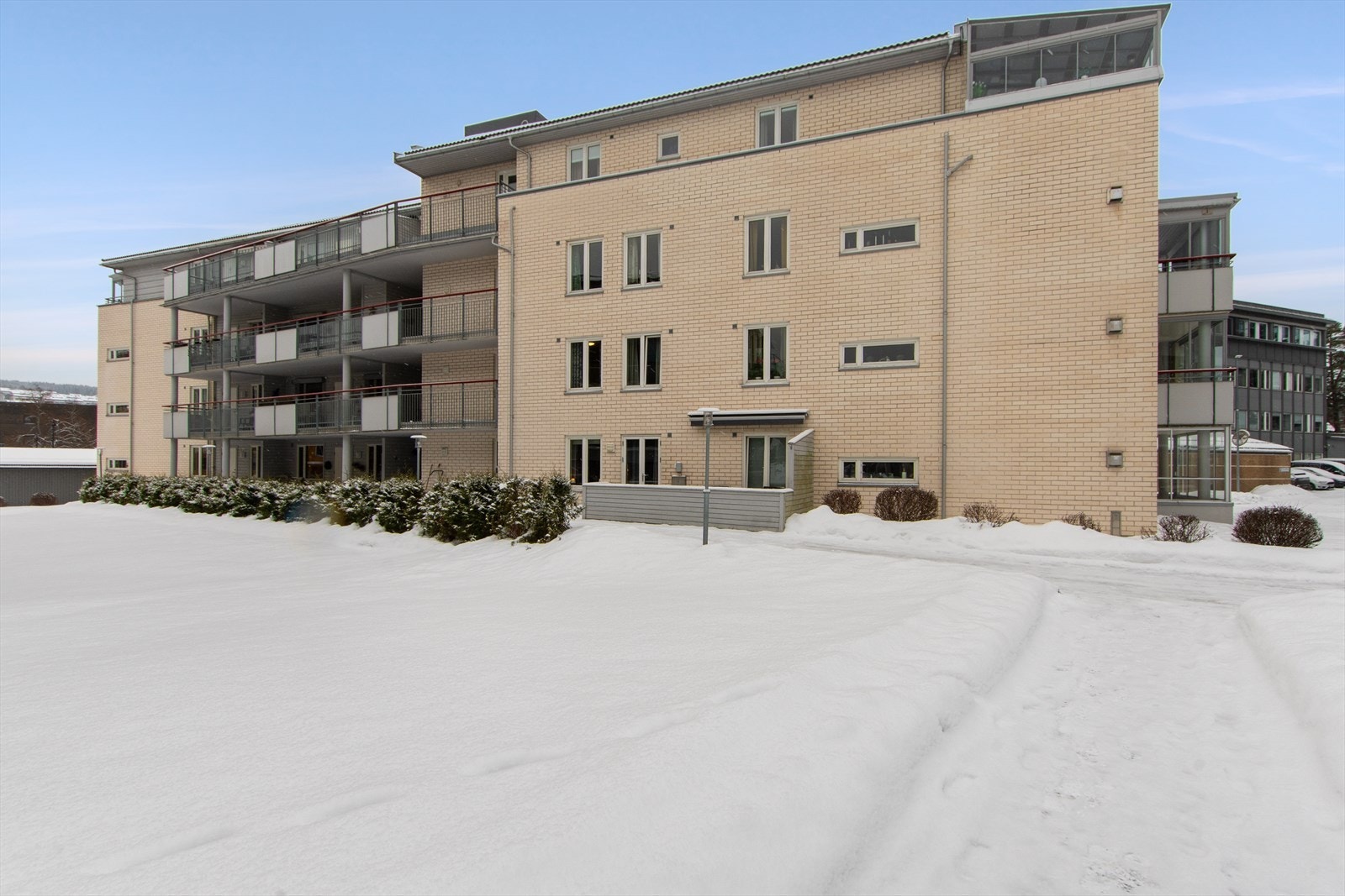 Tommelstadsgate borettslag er et veldrevet og godt vedlikeholdt borettslag midt i Kongsvinger! Galleribilde