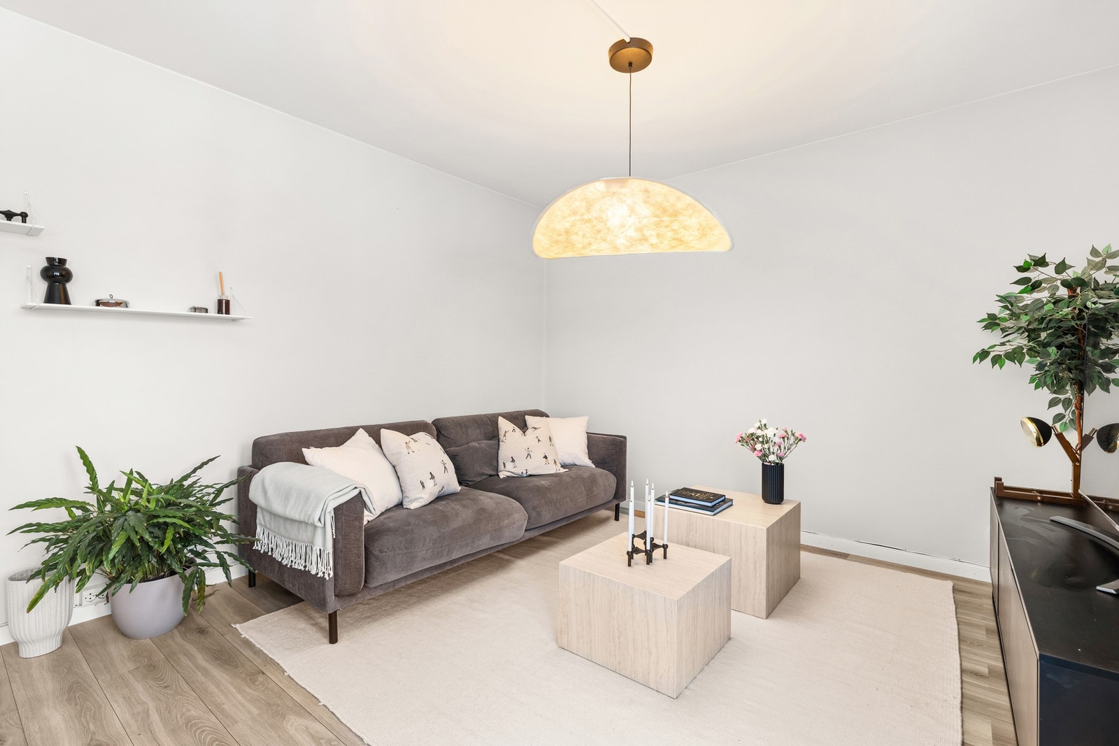 Veggoverflater ble malt i 2023. Galleribilde