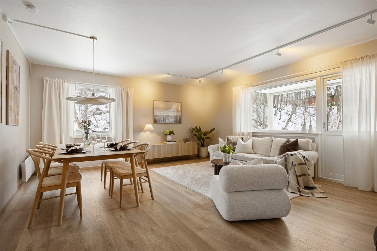 DNB Eiendom v/ Dorte Fagerstad har gleden av å ønske velkommen til Stabells veg 7A! Galleribilde