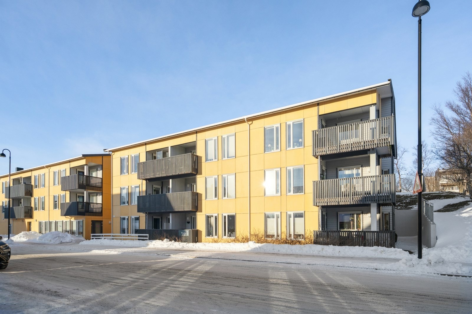 Solsiden Borettslag ligger sentralt plassert i Østbyen med nærhet til det meste en behøver i hverdagen Galleribilde