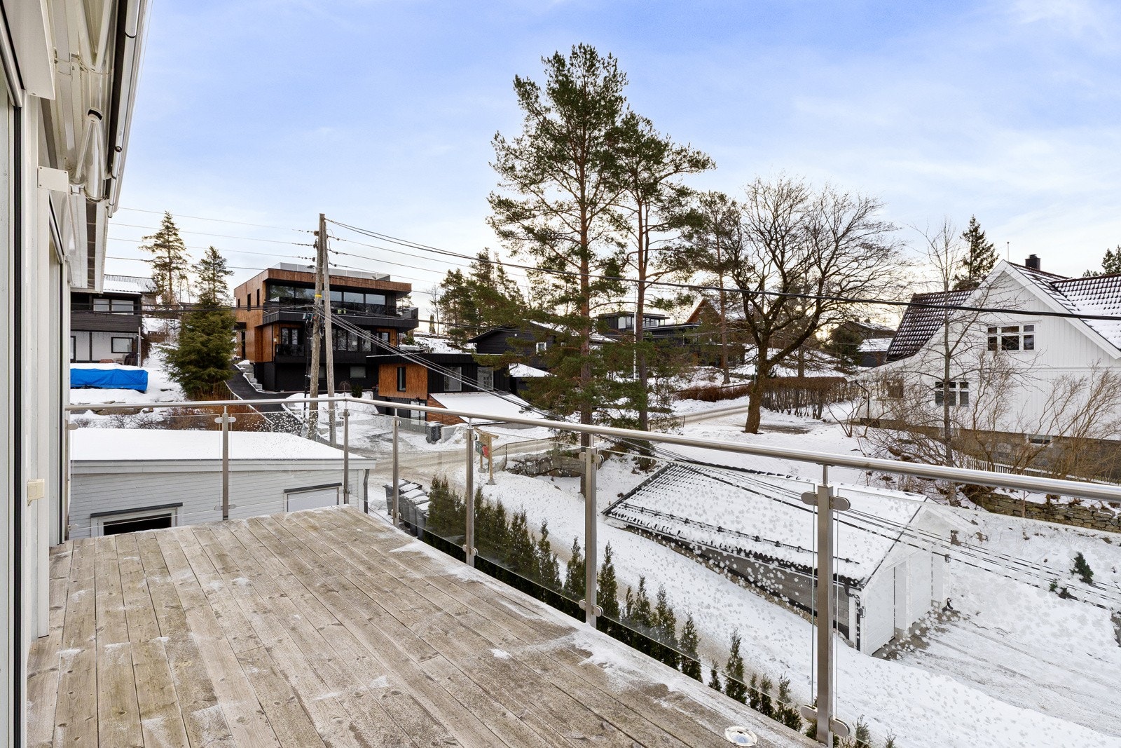 Terrassen ligger høyt over bakken Galleribilde