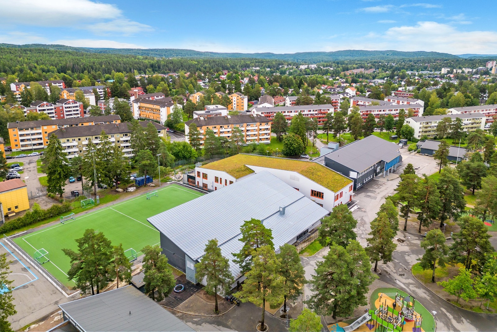 Boligen sokner til Oppsal skole, ca. 5 minutters gange fra boligen Galleribilde