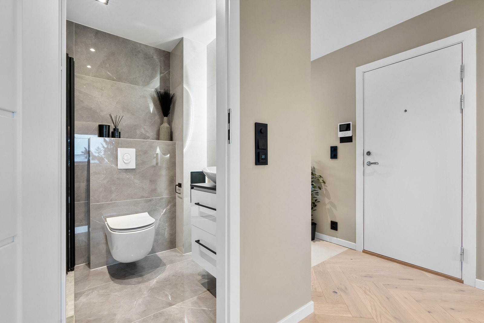 Gangen er adkomst til alle rom i boligen Galleribilde