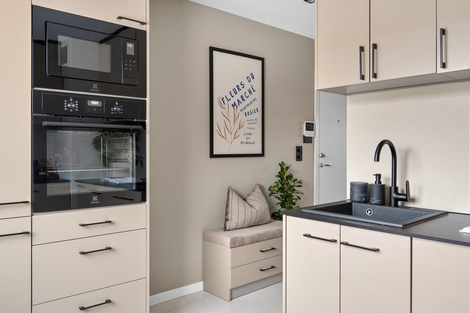 Kjøkkenet ble montert i 2024 Galleribilde