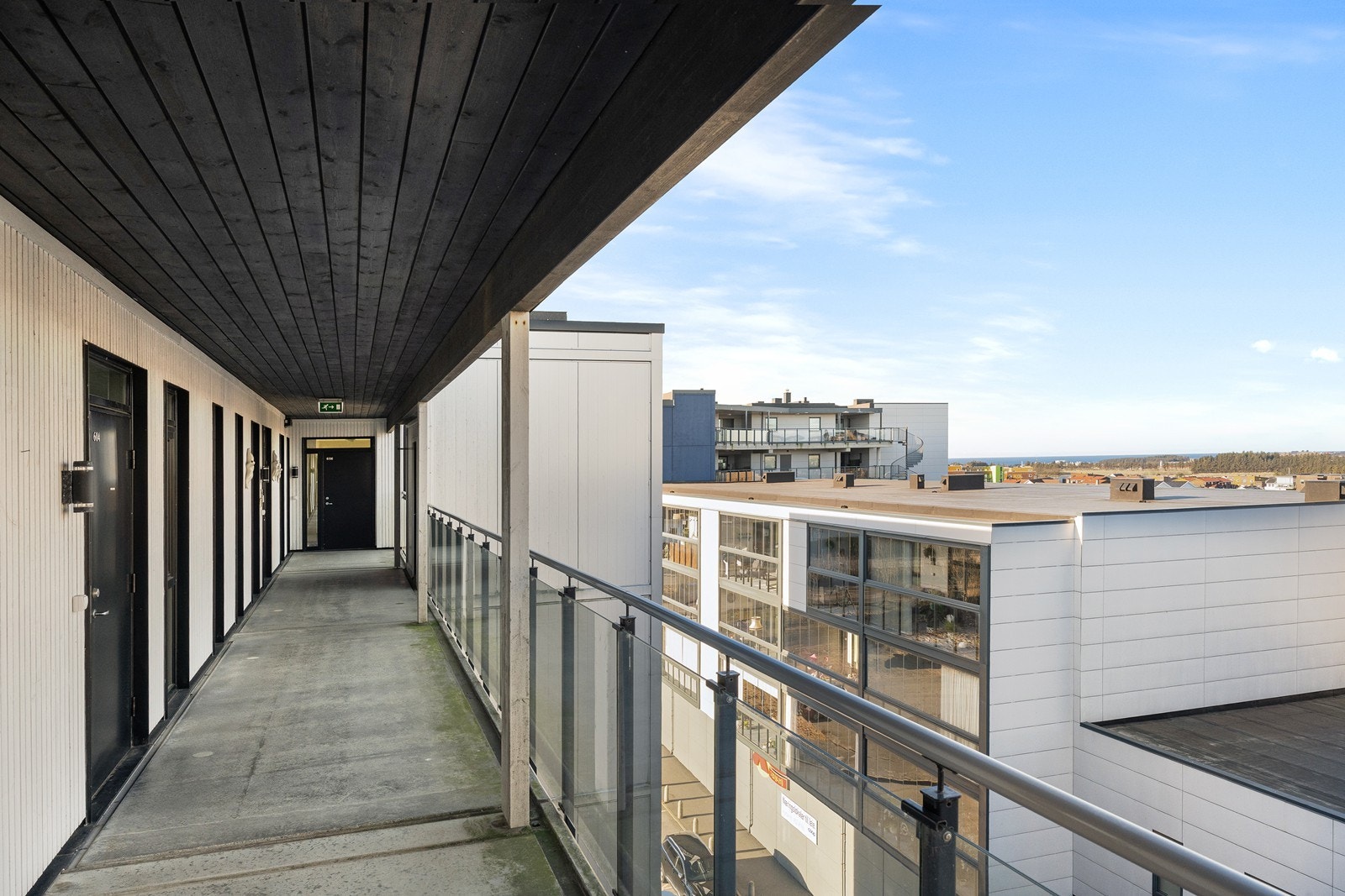 Flott utsikt fra begge boligens sider. Galleribilde