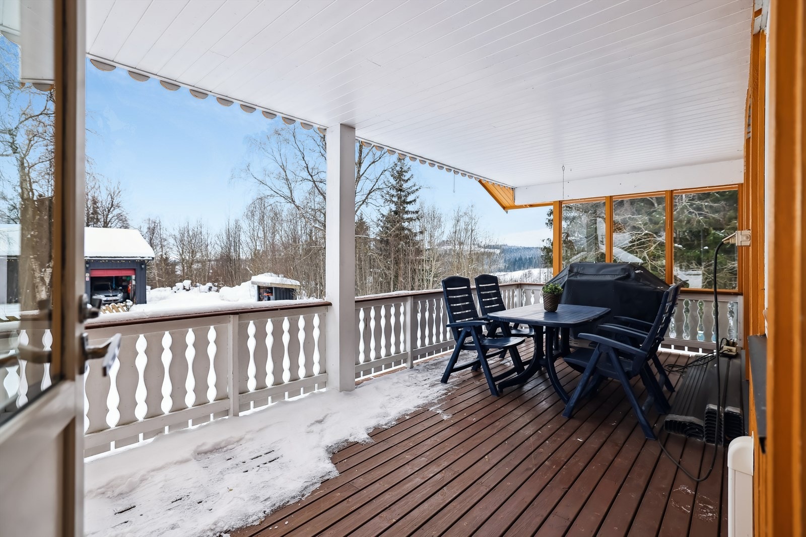 Overbygget gir fleksibel bruk og ly for været. Galleribilde