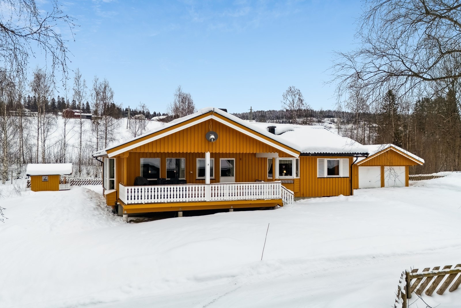 Enebolig på en stor, eiet tomt på 1 136,5 m² i landlige og fredelige omgivelser. Galleribilde
