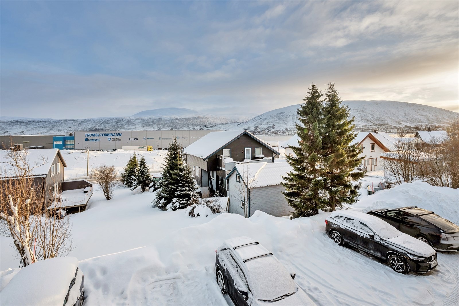 Utsikt mot øst. Galleribilde