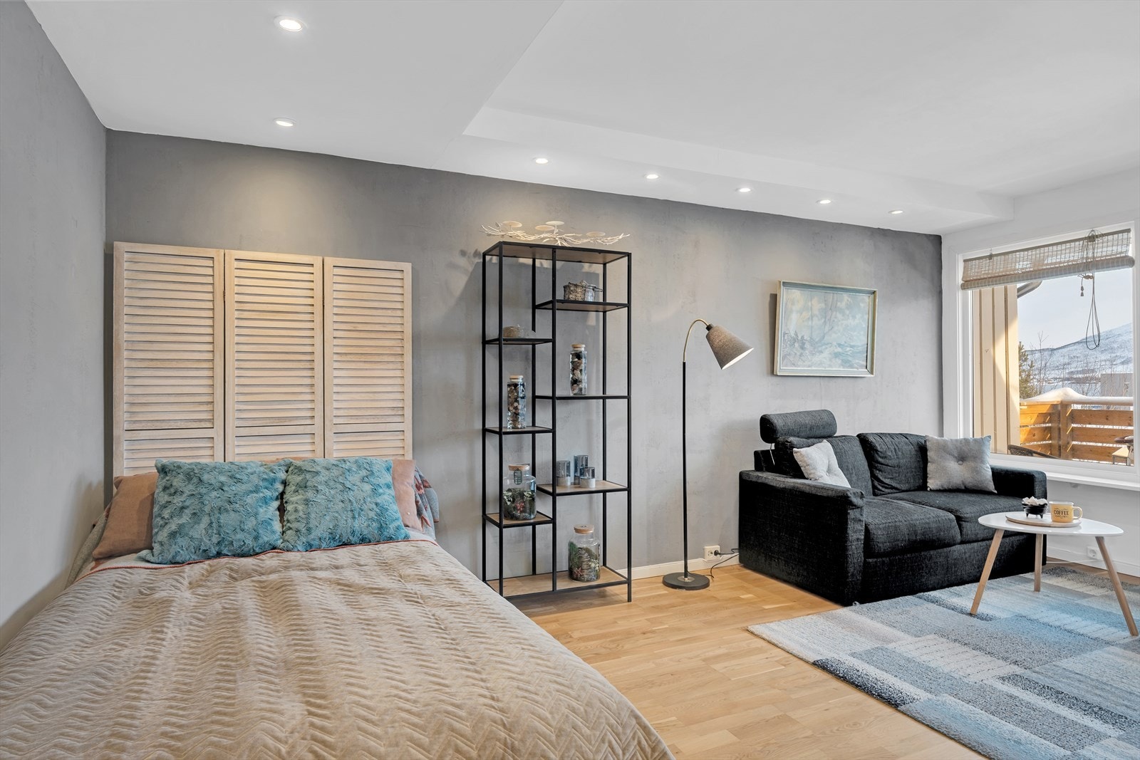 Her kan du enkelt omgjøre soveplassen til en alkove for en lunere atmosfære. Galleribilde