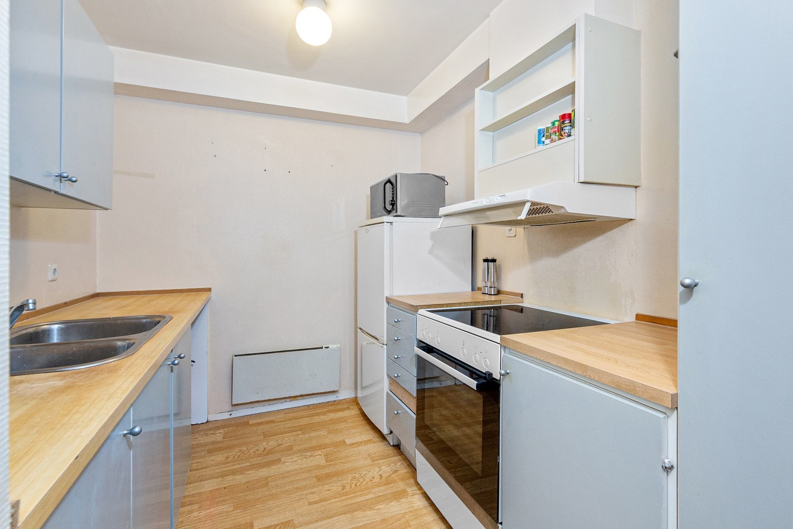 Malt pen kjøkkeninnredning Galleribilde