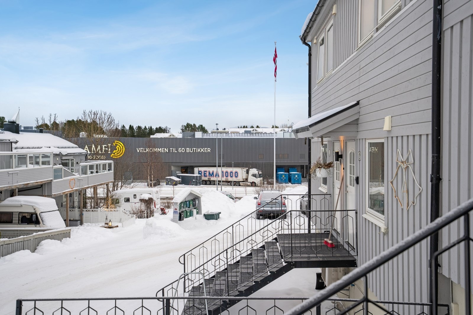 Leilighet med enkel adkomst og parkering Galleribilde