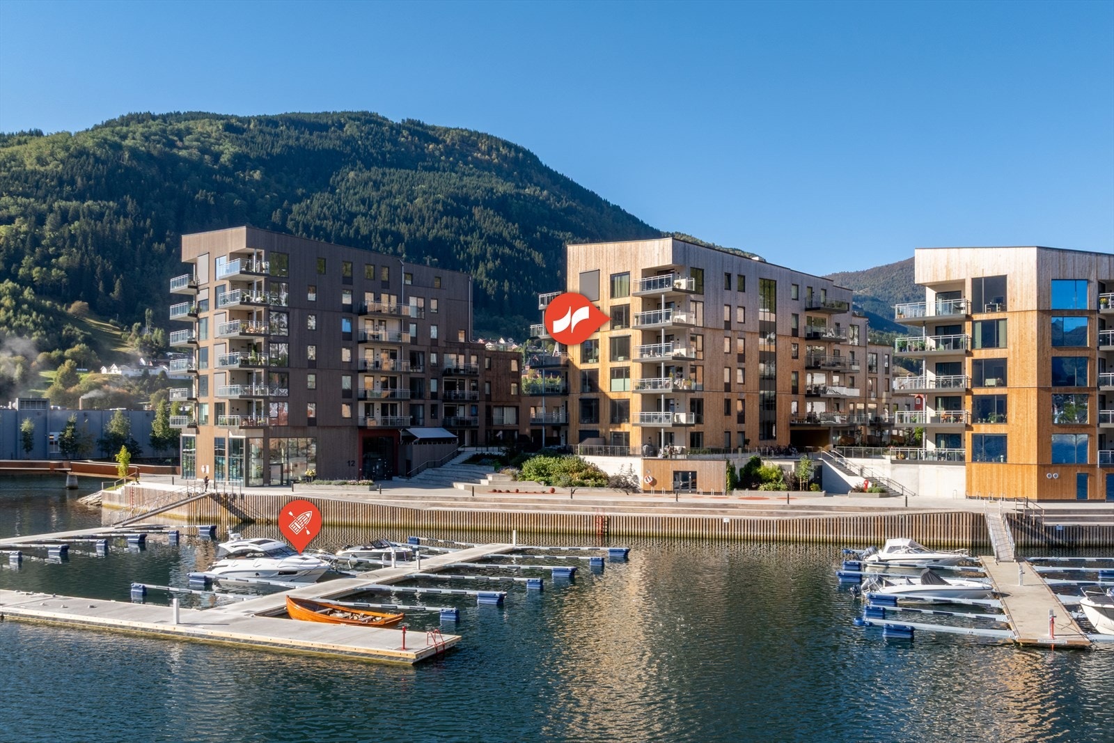 Seljar har også eigen båtplass, denne kan ein om ønskeleg få kjøpe i tillegg. Galleribilde