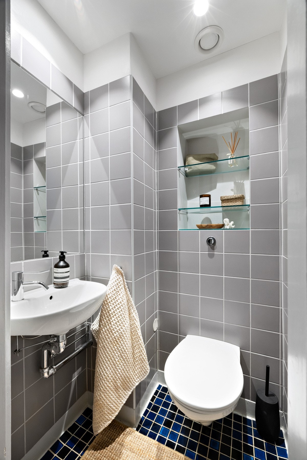 Separat toalett i 6. etasje. Galleribilde