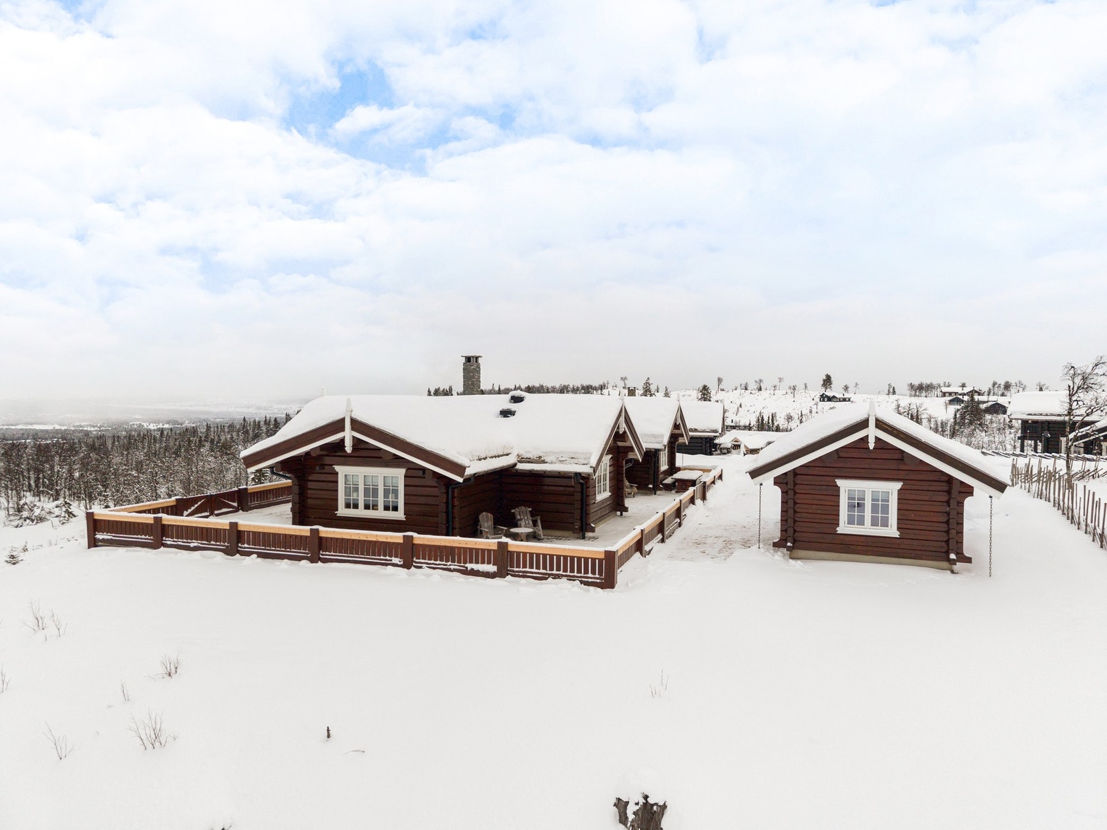 Området byr på flere turmuligheter sommer og vinter. Galleribilde